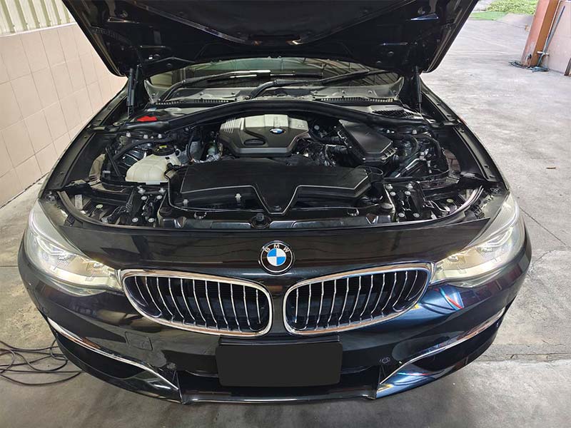 ซ่อมแอร์ BMW 320d GT F30 แอร์ไม่เย็น