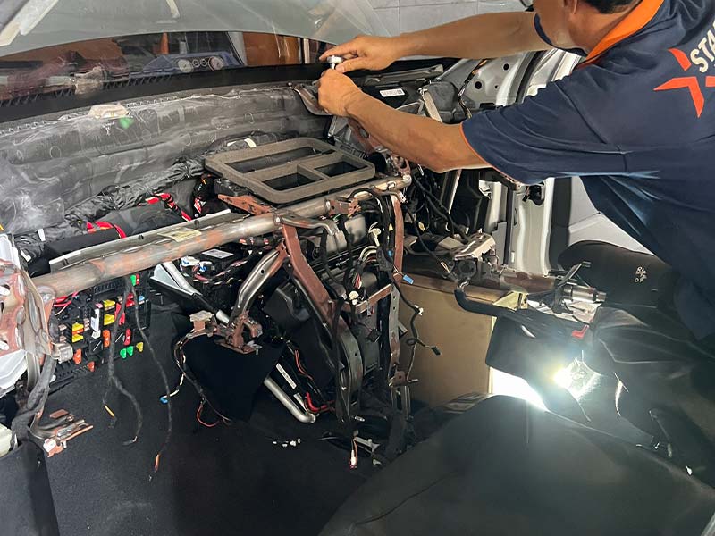 ซ่อมแอร์ BMW X1 f48