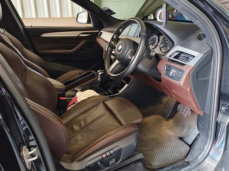 ซ่อมแอร์รถ BMW X1 F48 แอร์ไม่เย็น